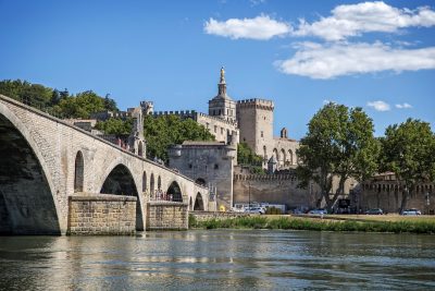 Préparer son séjour à Avignon : les détails à retenir